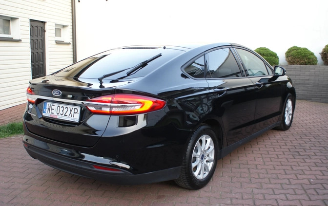 Ford Mondeo cena 53800 przebieg: 195000, rok produkcji 2019 z Stryków małe 407